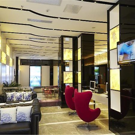 Lavande Hotel Tianhe Gangding Subway Station Branch Guangzhou Dış mekan fotoğraf