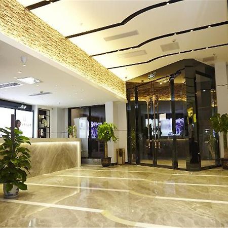 Lavande Hotel Tianhe Gangding Subway Station Branch Guangzhou Dış mekan fotoğraf