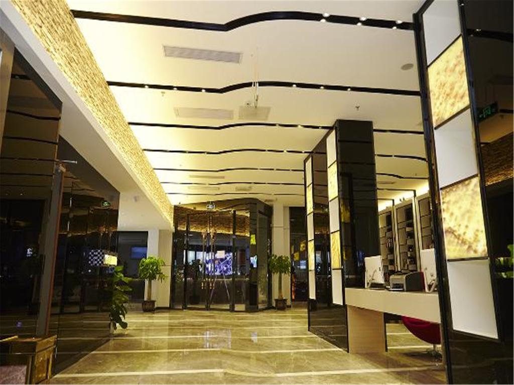 Lavande Hotel Tianhe Gangding Subway Station Branch Guangzhou Dış mekan fotoğraf